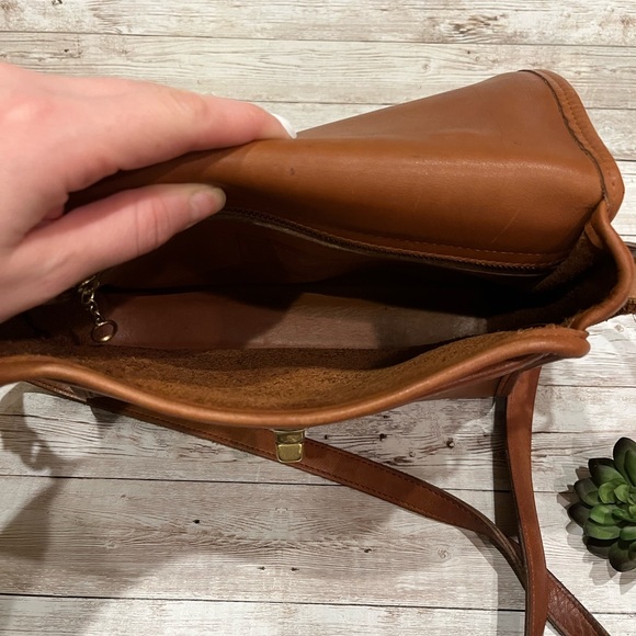 SOLD🎉🎉Vintage Coach bag #9870 - Picture 11 of 12